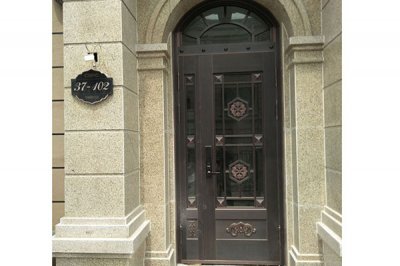 濟南銅門廠家一般會采用什么材料制作門